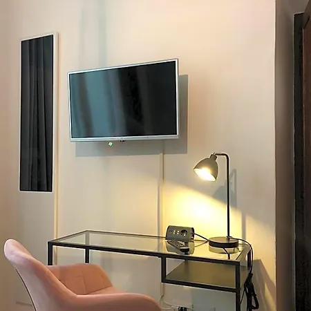 House Of - No Reception