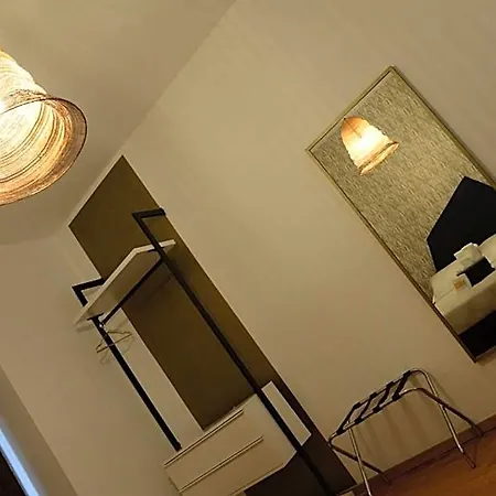 Hotel House Of - No Reception