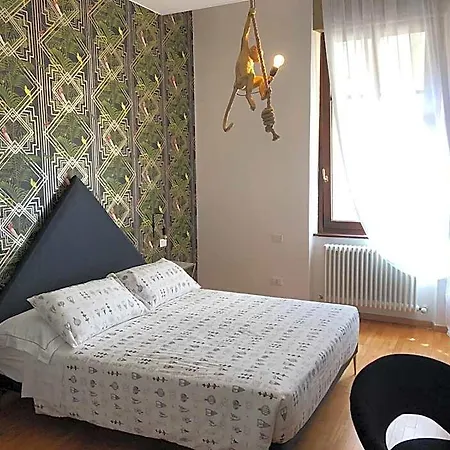 House Of - No Reception Hotel *