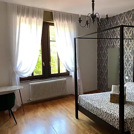 Hotel House Of - No Reception *